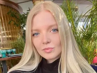 AnnieMavrodi pussy live show