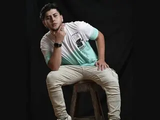 DylanPhoenix online live pics