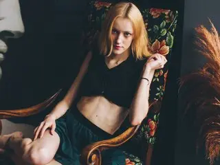 AliceWilison anal show jasmin