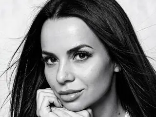 AlinaJess videos show livejasmin