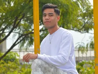 AronRoberts toy amateur livejasmin.com