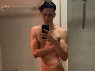 AxelHawk webcam amateur pictures