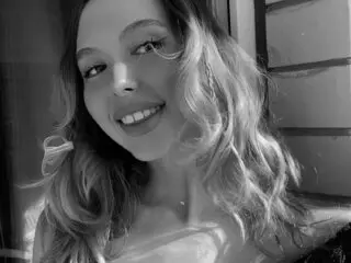 ChristineCollier online webcam toy