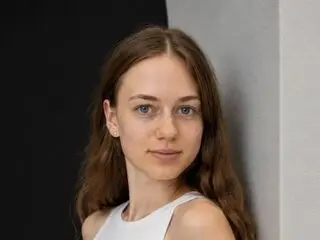 CleoraClouden private shows cam