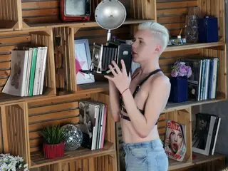 CutieDanielForU shows private livesex