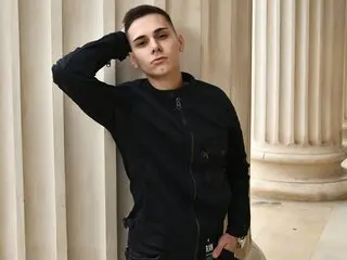 DelvinKevin video show nude