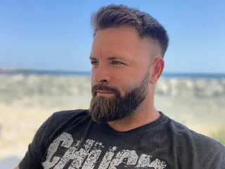 JohnnyMate lj shows toy