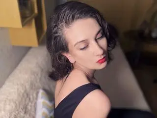 JuliaBennett shows camshow porn
