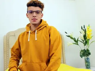 JustinCastle naked ass livejasmin