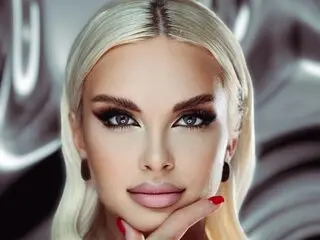 LauraLil anal private livejasmin