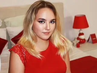 LisaMiln toy free webcam