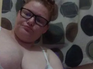 MiaJonsen live livejasmin free