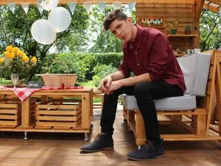 NoahSimons livesex live free