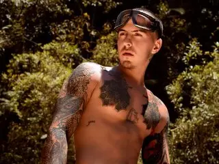 OwennGrey recorded free cam