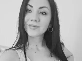 SabrinaLars shows nude shows