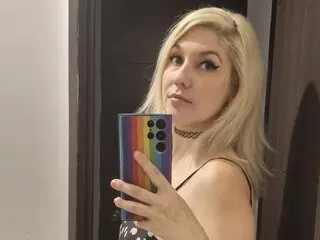 SandyWhite livejasmine cam live