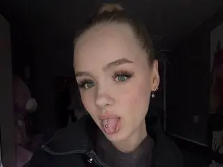TravisMondier nude camshow webcam