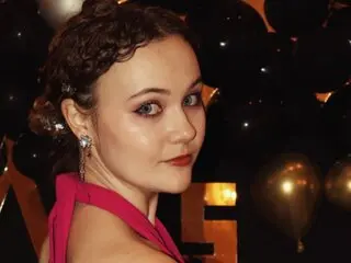 VioletteCandella online show webcam