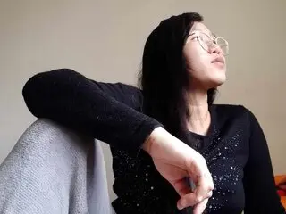 ZaraScoth shows sex ass